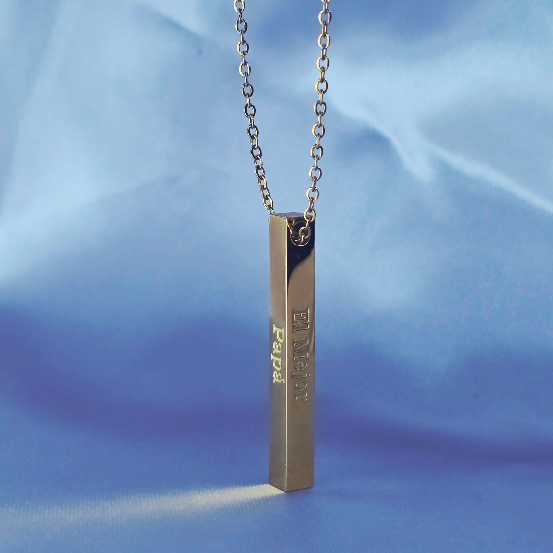 Cadena "Te amo papa" "El Mejor Papá" Signature Vertical Bar Necklace
